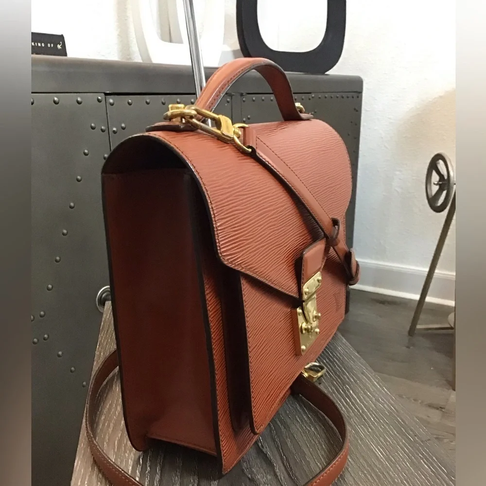 Louis Vuitton Monceau Epi 2 way bag